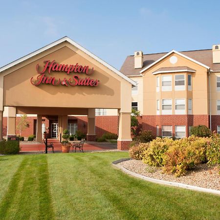 Hampton Inn & Suites Cleveland-Southeast-Стрітсборо Екстер'єр фото