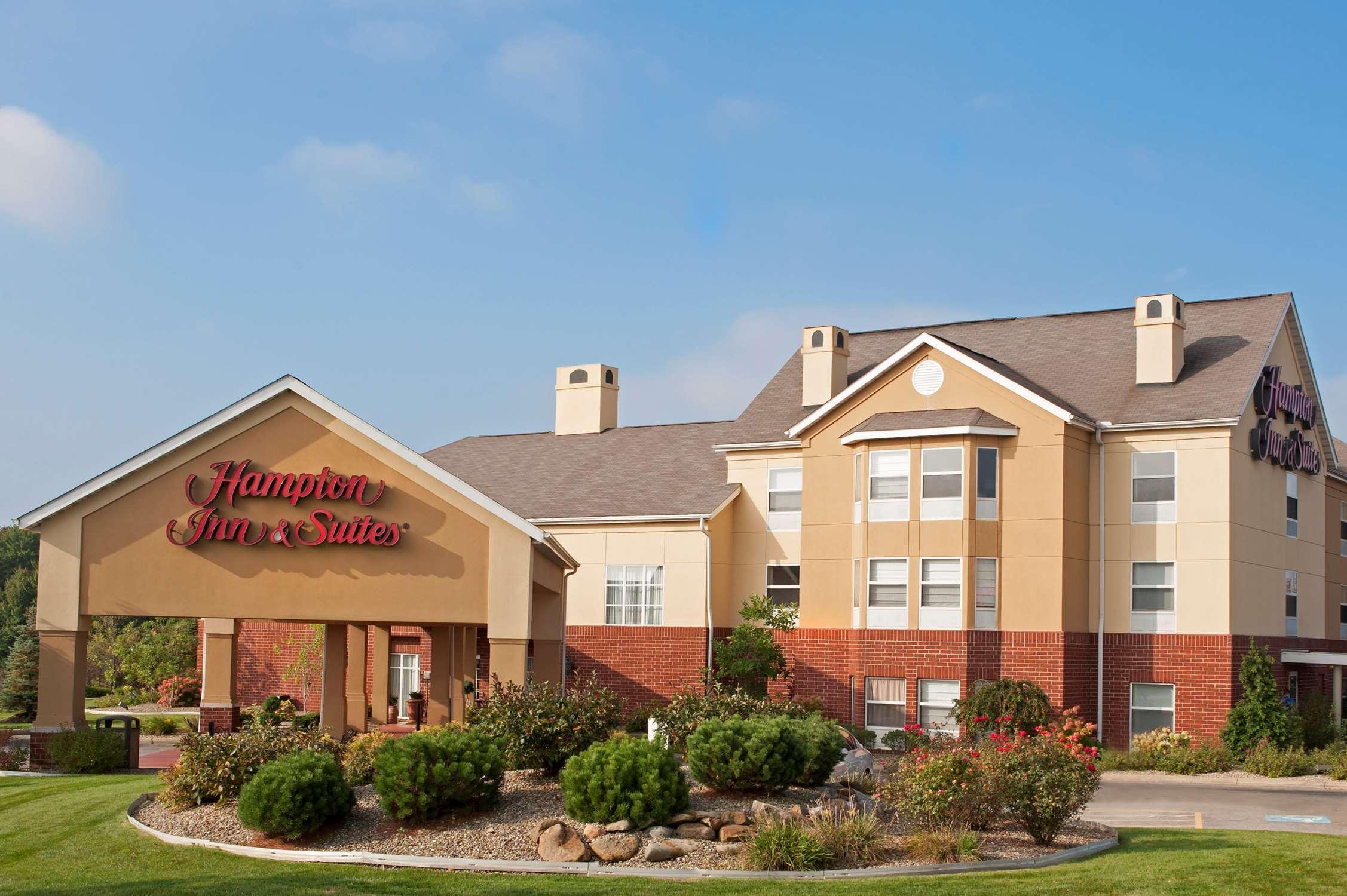 Hampton Inn & Suites Cleveland-Southeast-Стрітсборо Екстер'єр фото